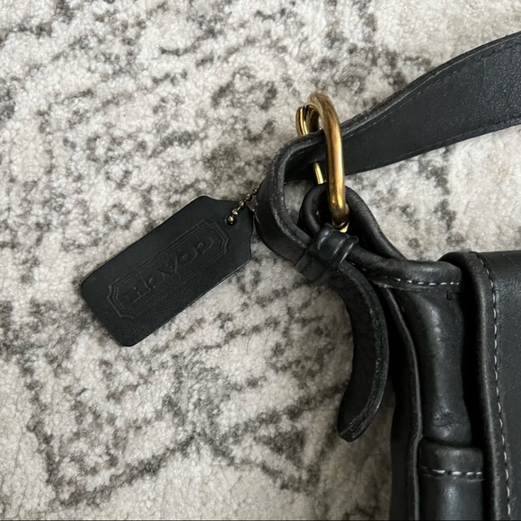 Vintage authentic Coach messenger bag - Picture 4 of 11